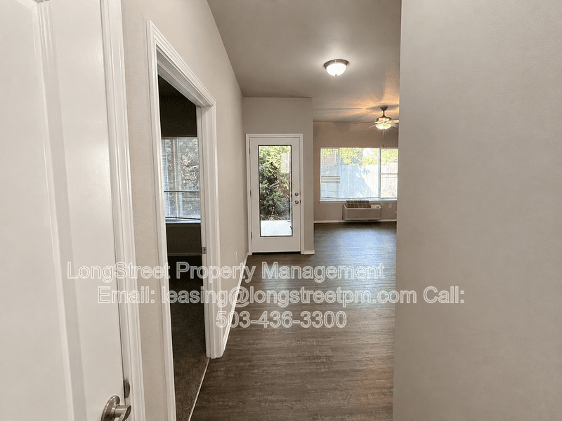 Keizer Apartment: 3655 Pleasant View Dr NE