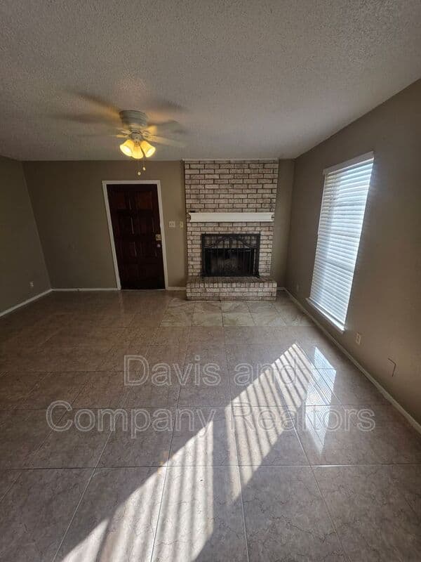 Midland Condo: 4802 Country Club Dr