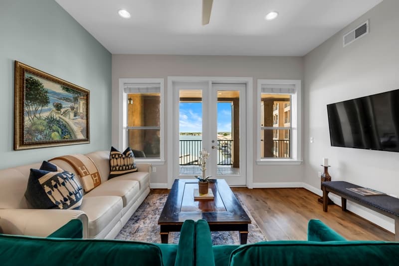 Horseshoe Bay Condo: 101 West Bank