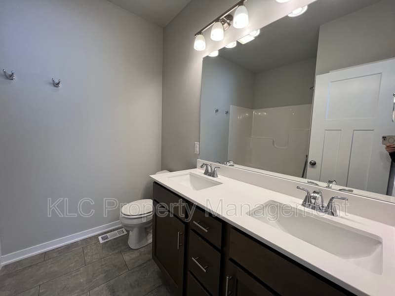 Bondurant House: 616 First Street NW