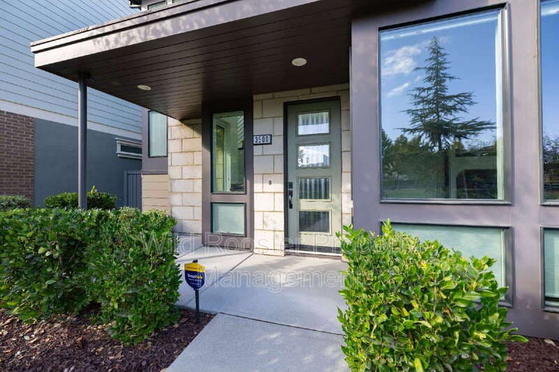 Sacramento House: 3500 Forney Way