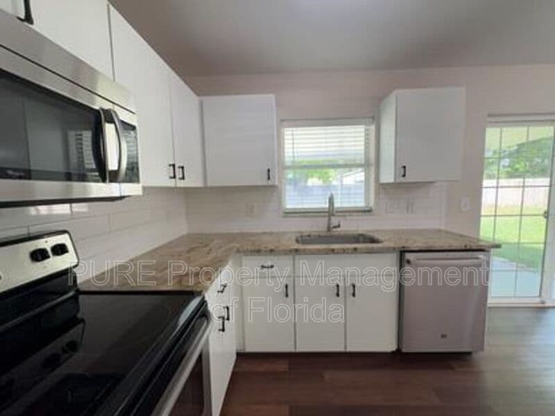 Ocala House: 7529 SW 78th Place