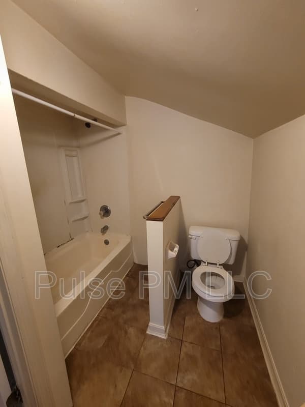 Covington Condo: 816 Montague Road