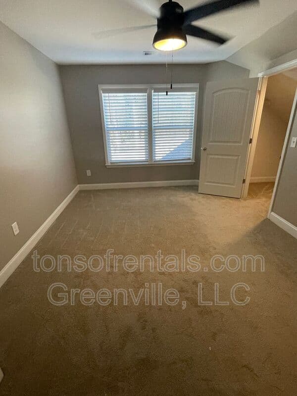 Greenville House: 536 Twin Lake Road