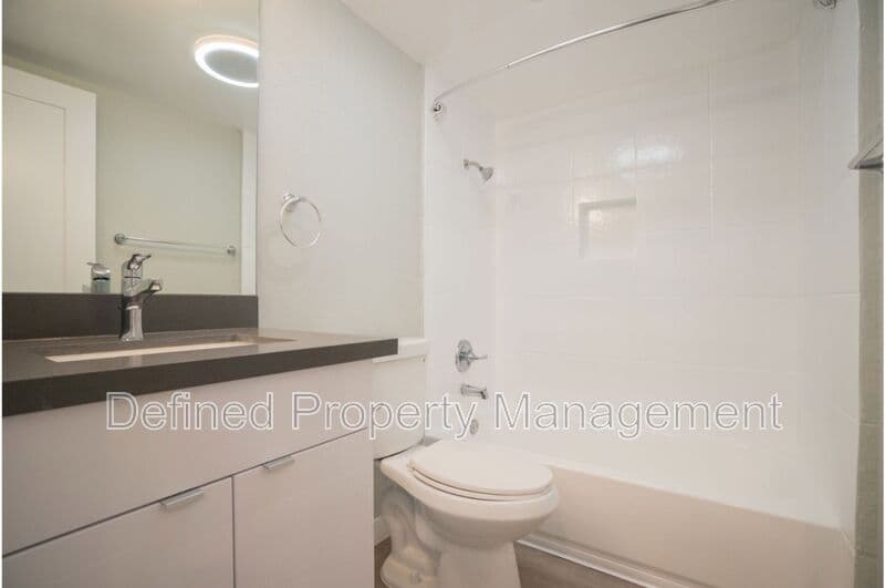 Los Angeles Condo: 3426 W. 1St Street Los Angeles, CA 90004