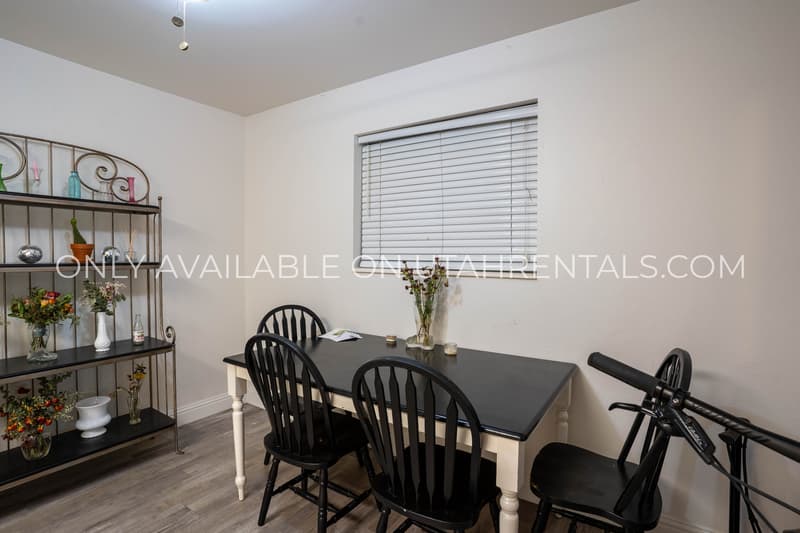 Provo House: 760 N 800 E