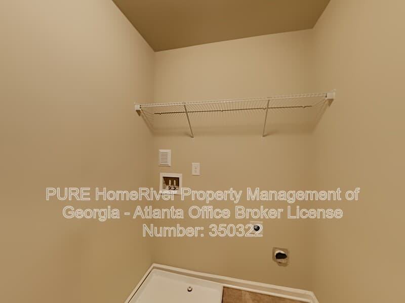 Dallas House: 130 Laurelcrest Ln