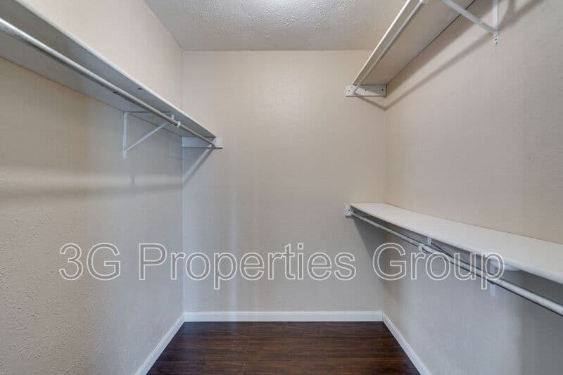 Coppell House: 216 Park Meadow Way