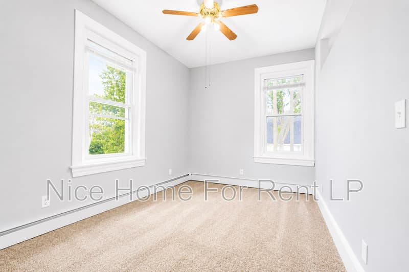 Delanco Condo: 239 Vine St #5