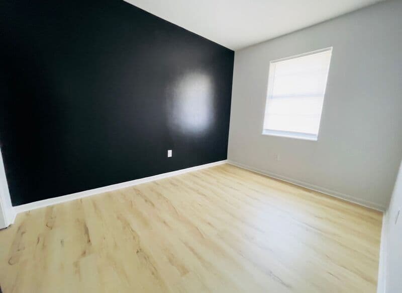 Excelsior Springs House: 1406 Magnolia W