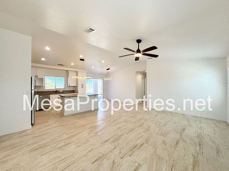 Phelan House: 13775 Schlitz Rd