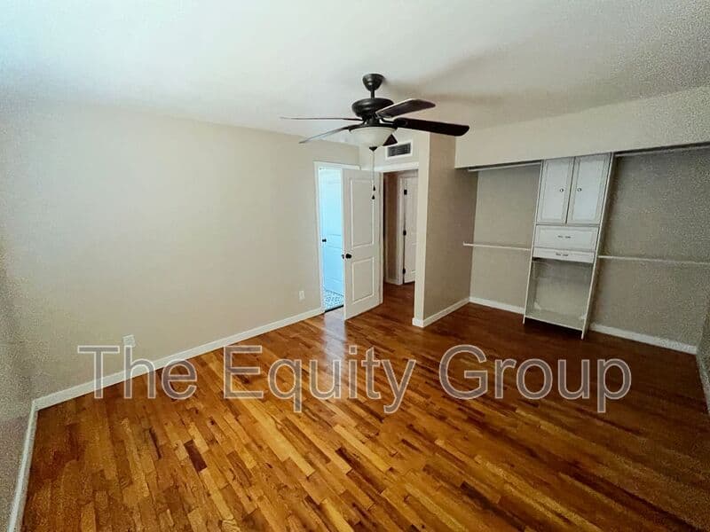 Porterville House: 1930 N Maston St