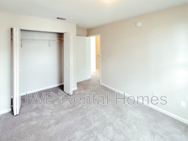 Atlantic Beach Townhome: 65 W 5th St