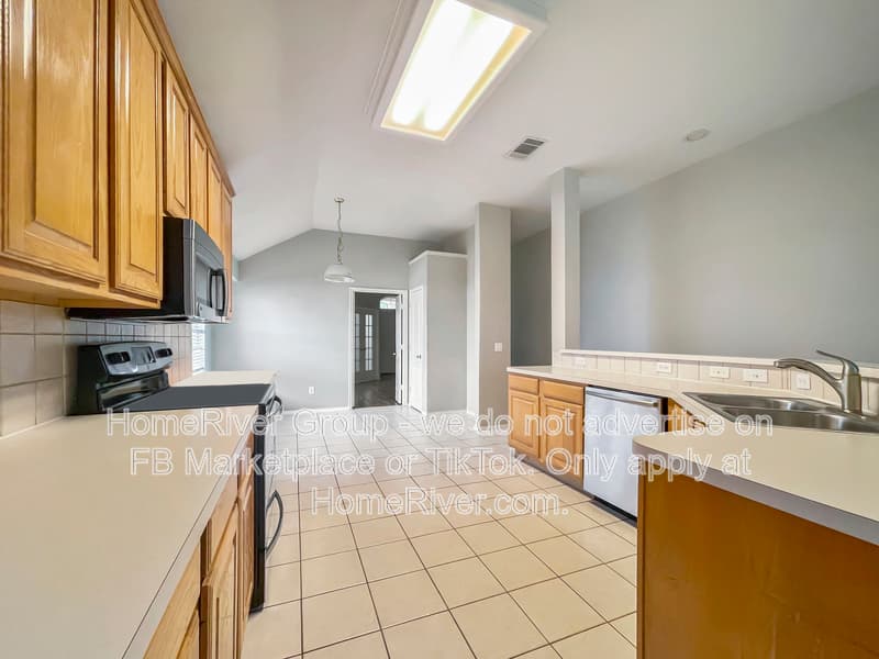Allen House: 1609 Mapleleaf Fall Dr
