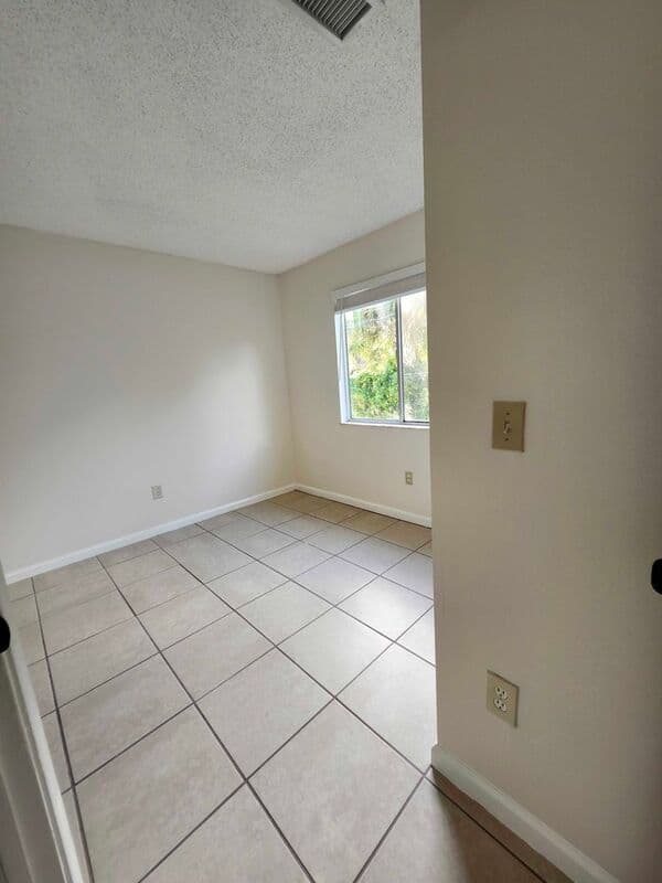 West Palm Beach House: 5214 Stacy Street
