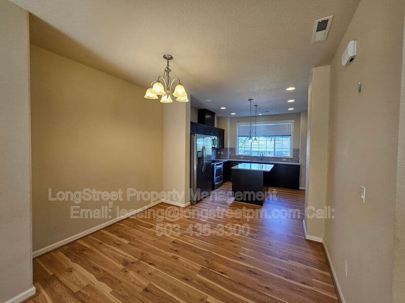 Portland Townhome: 14976 NW Orchid St