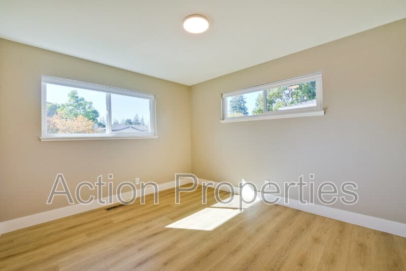 Mountain View House: 86 Dalma Drive