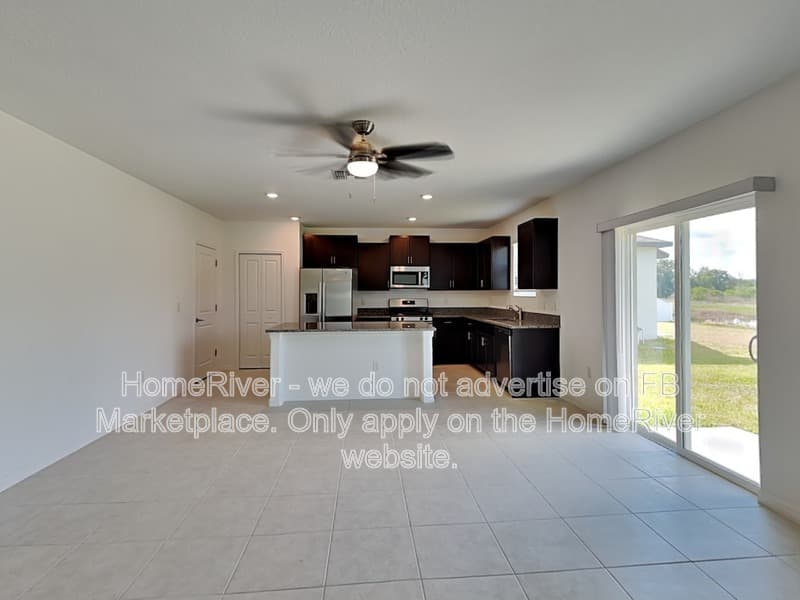Riverview House: 10227 Shady Preserve Dr