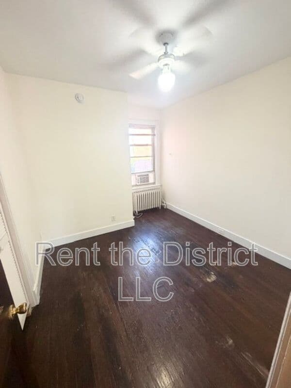 Washington Townhome: 413 T Street NW