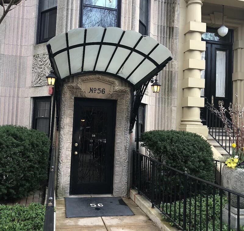Boston Condo: 56 Commonwealth Ave