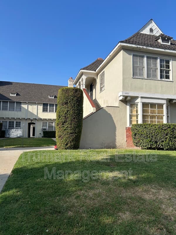 Glendale Condo: 1447 E Broadway