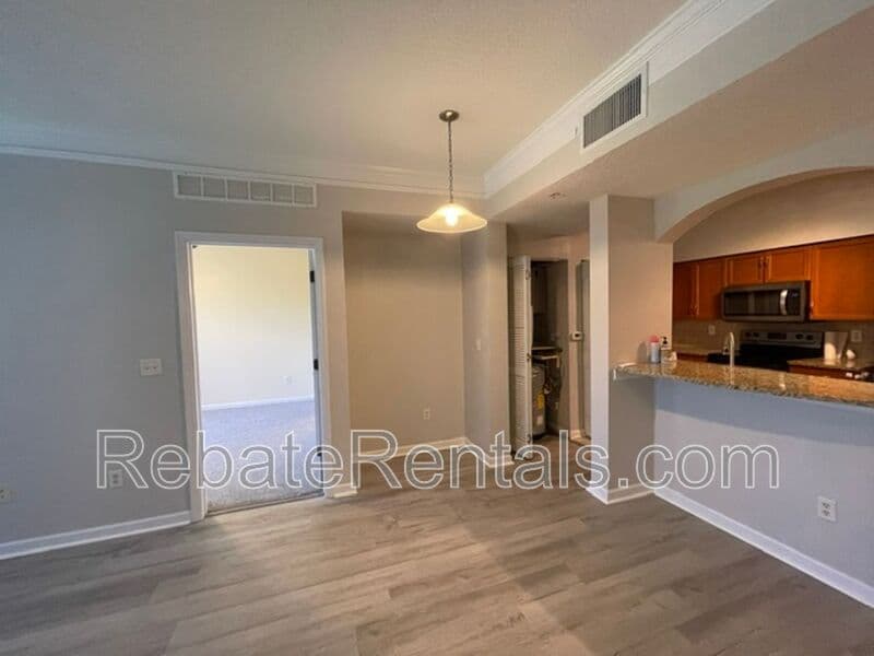 Jacksonville Condo: 10435 Midtown Parkway