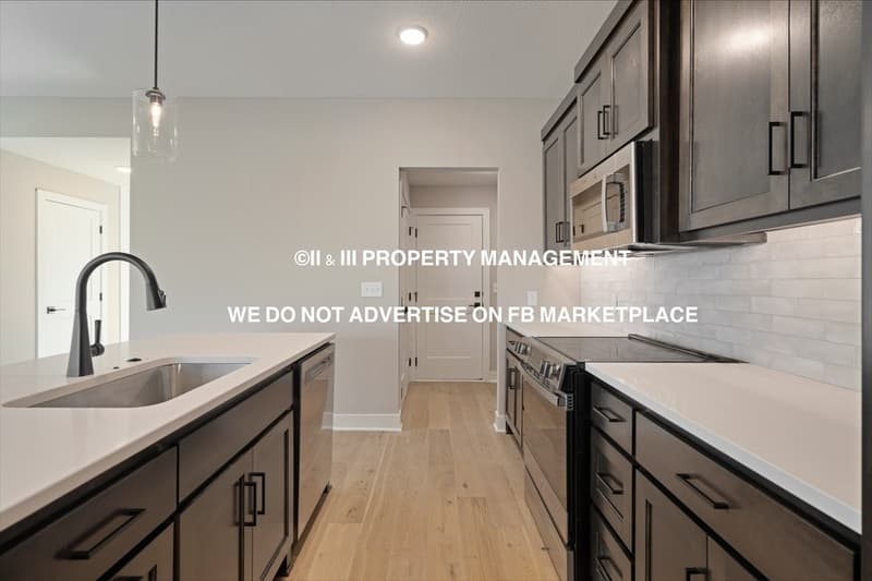 Lenexa House: 9581 Jupiter Street