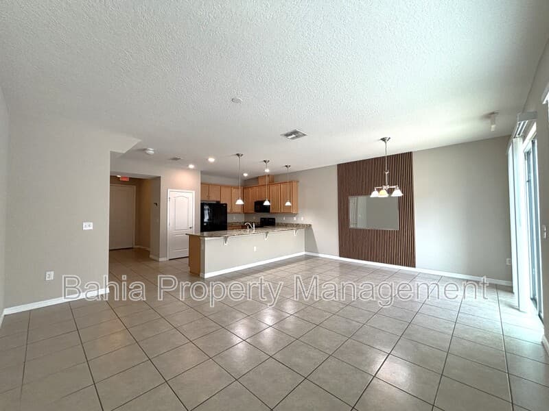 Kissimmee Townhome: 5110 Adelaide Dr