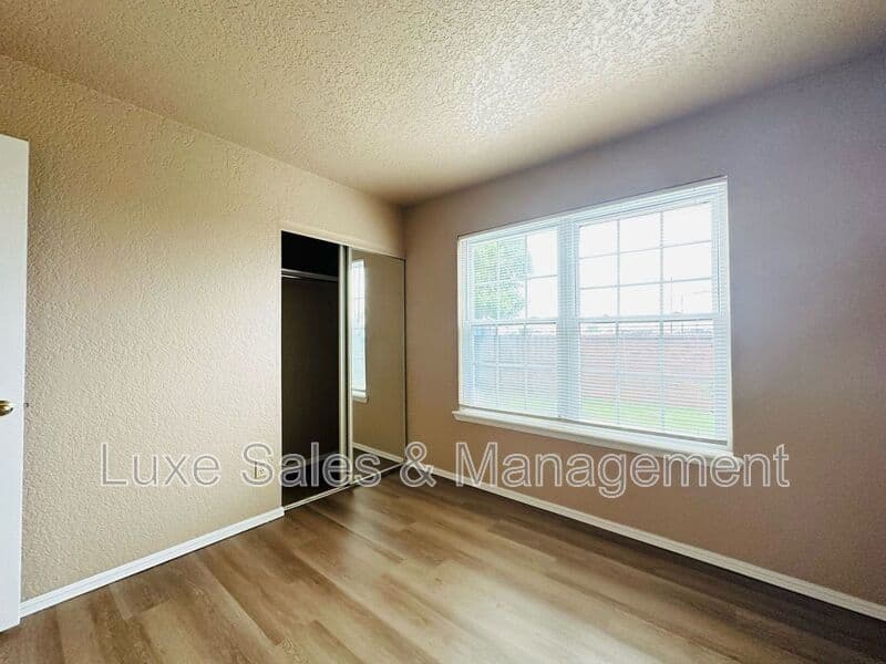 Oklahoma City Condo: 3200 W Britton Road