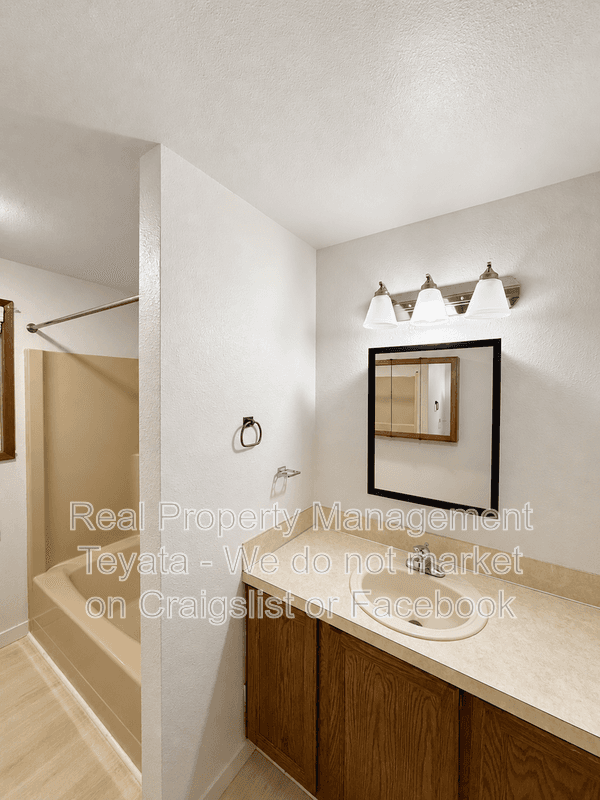 Lynden Condo: 507 Forest Circle