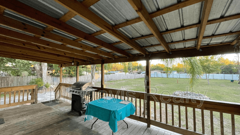 Orange Park House: 2645 Mosley Rd