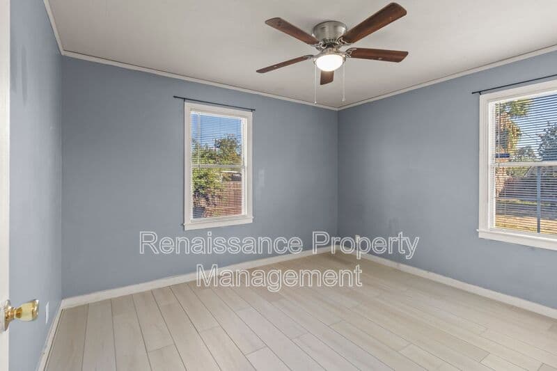 Stockton House: 2406 Telegraph Avenue