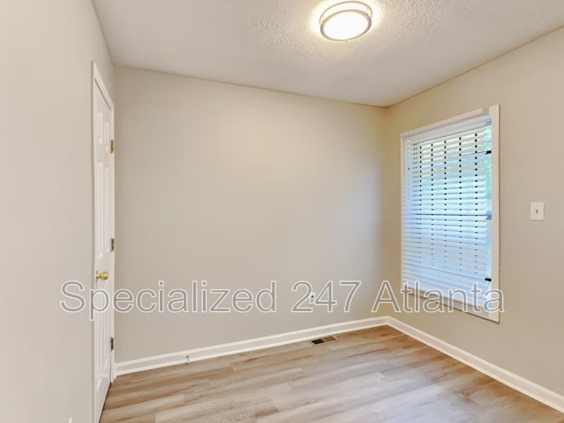 Atlanta House: 729 Cooper St SW