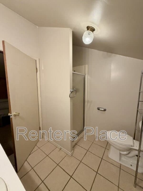 Tulsa House: 8166 South Elwood Avenue