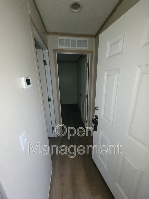 Louisville House: 3416 Kramers Ln