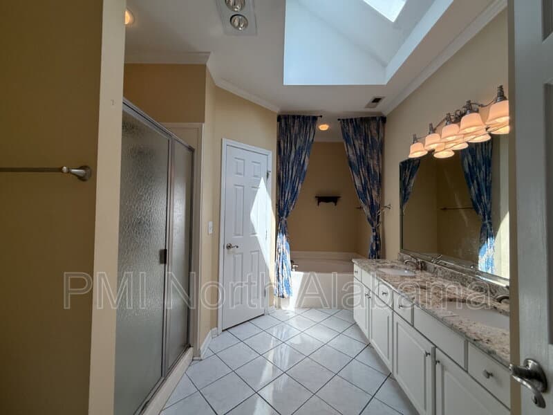 Madison House: 134 Canterbury Drive