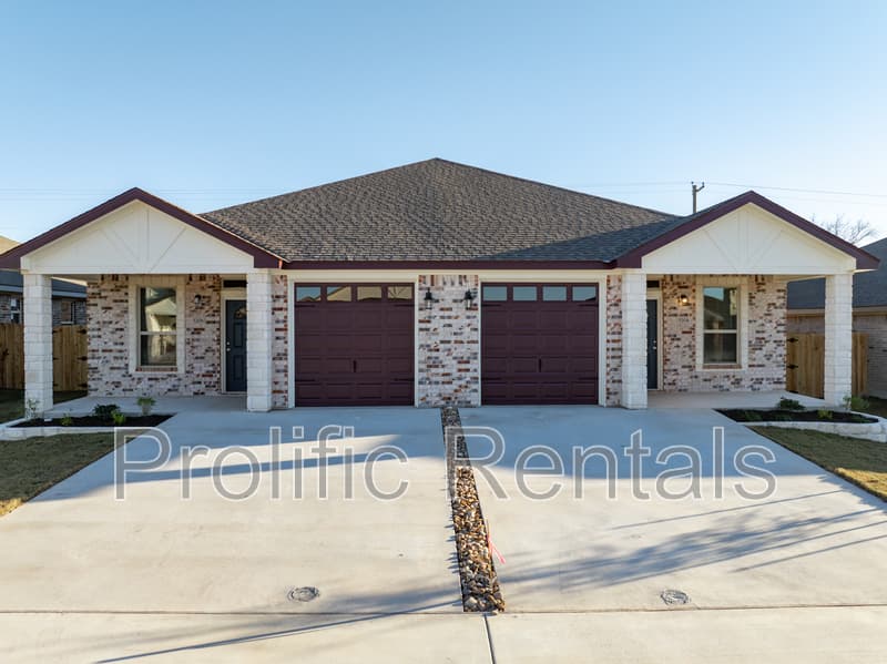 Killeen Condo: 5206 Rose Garden Loop - 1
