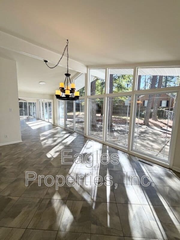 Goldsboro House: 508 Forest Hills Drive