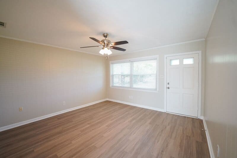 Rincon House: 109 14th St