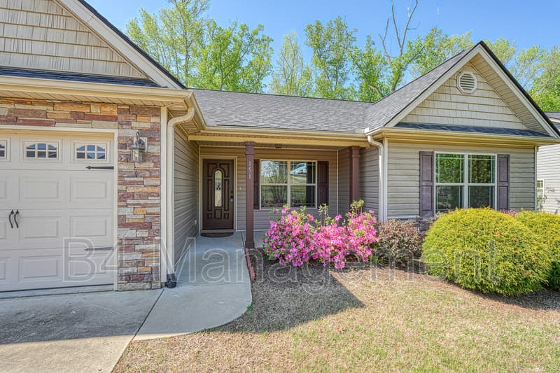 Inman House: 151 Harvest Ridge Drive