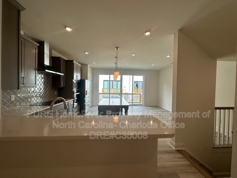 Charlotte House: 2413 Magnolia Blossom Way