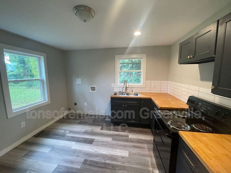 Spartanburg House: 519 Rice Street