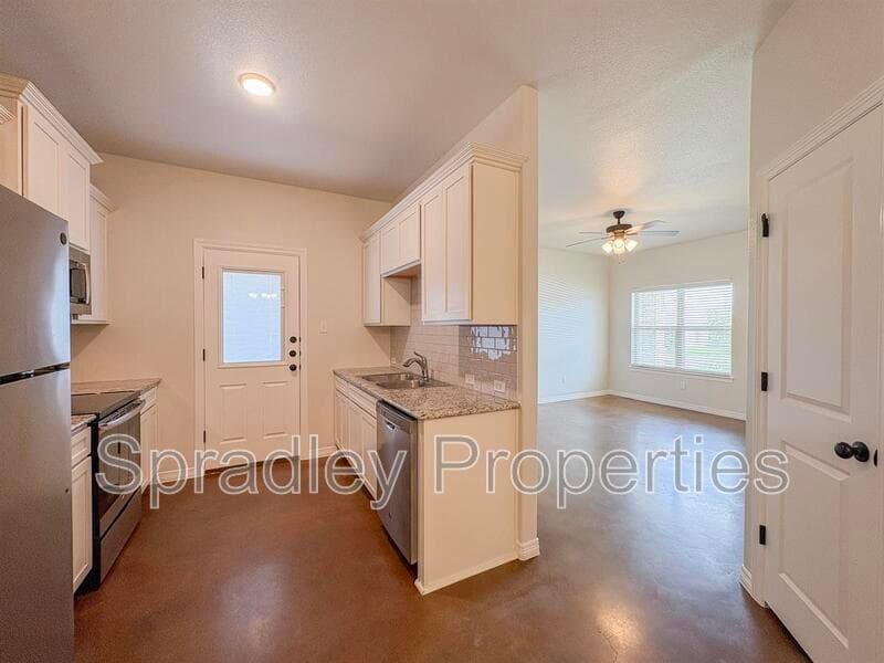 Troy Condo: 206B Sparrow Cove