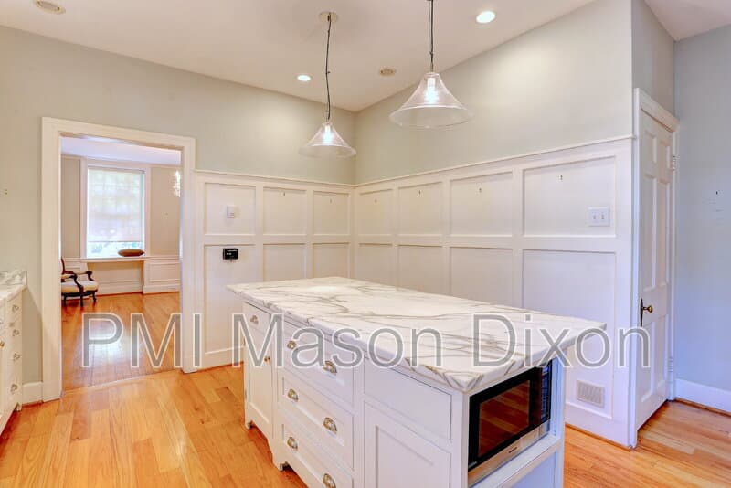 Baltimore House: 5304 Springlake Way