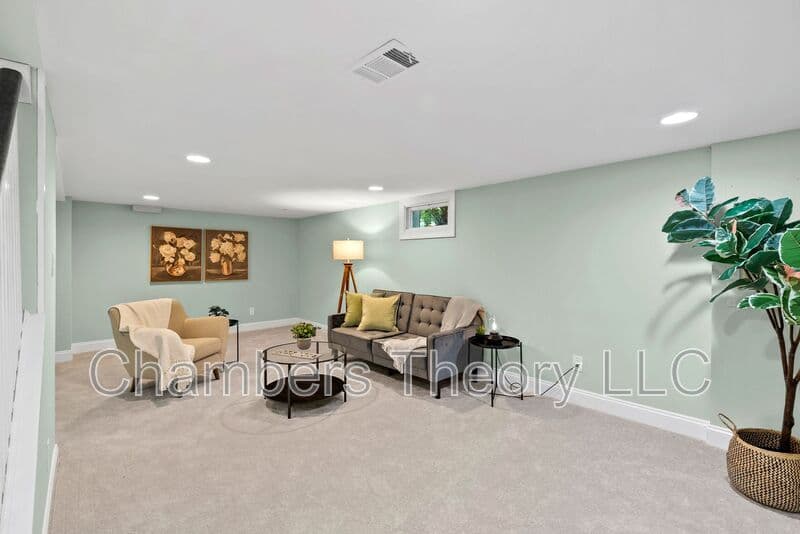 Falls Church House: 3318 Holloman Rd.