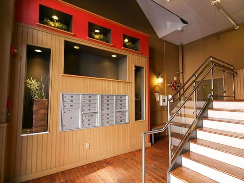 Baltimore Condo: 125 W. Saratoga St