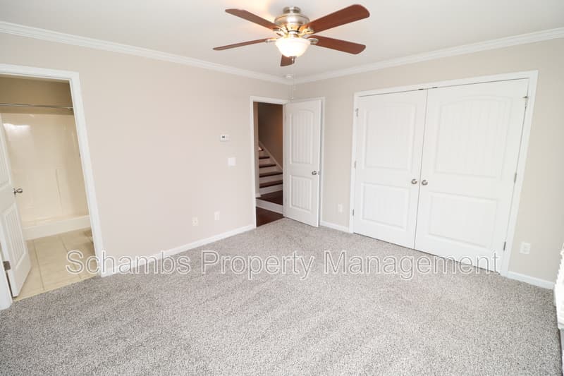 Cary House: 5045 Lalex Ln