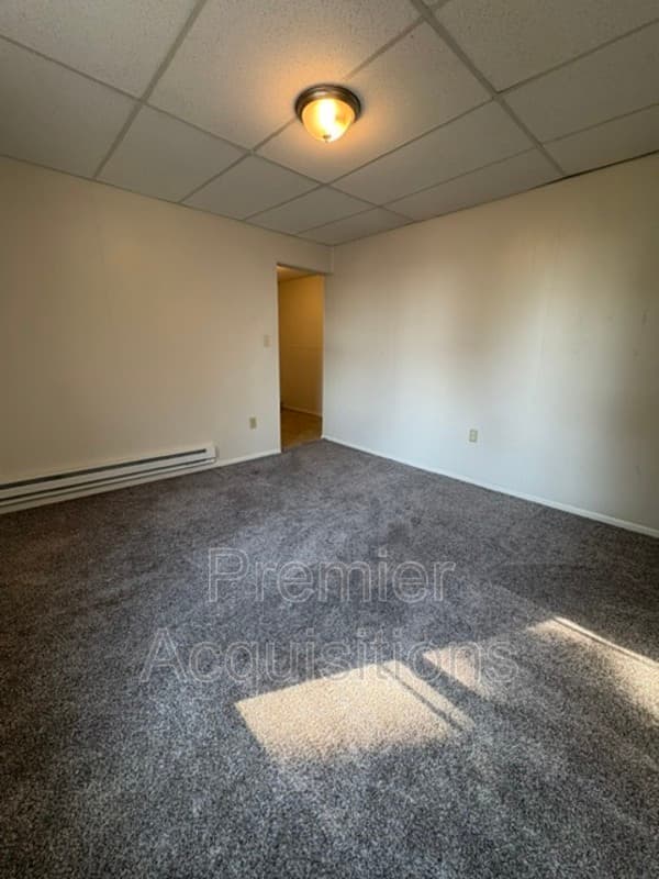 Alton Condo: 609 Mather St