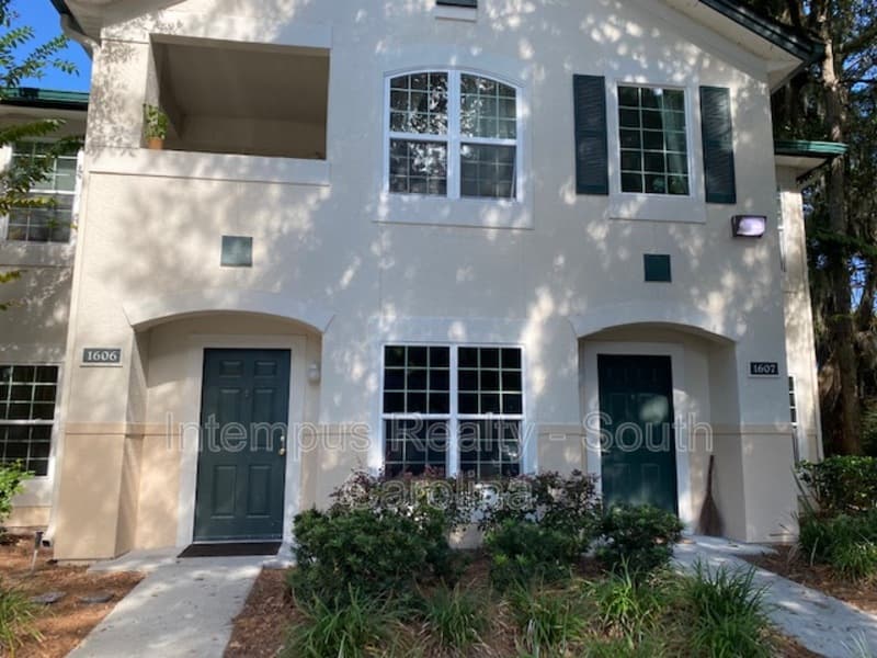 Bluffton Condo: 897 Fording Island Rd