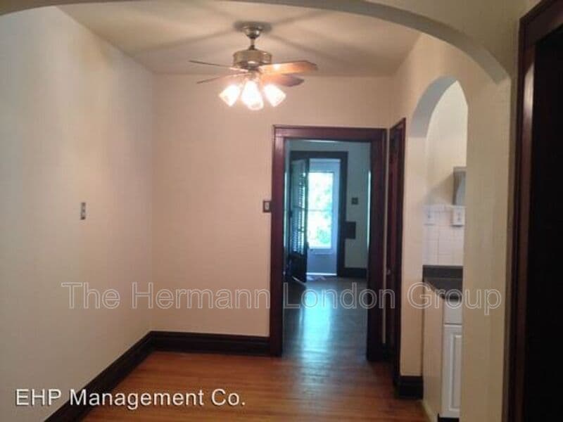 Saint Louis Condo: 4515-4517 Rosa